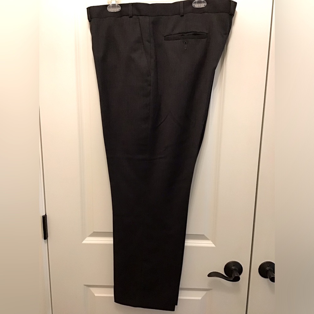 Men’s dress pants by Kenneth Cole